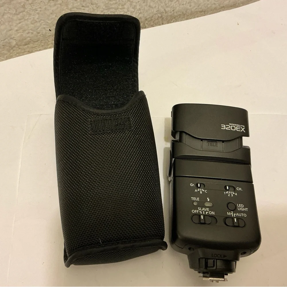 Canon Speedlite 320EX Flash - Black